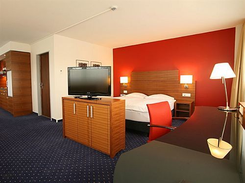 Hotel Hoeri Inn Екстериор снимка